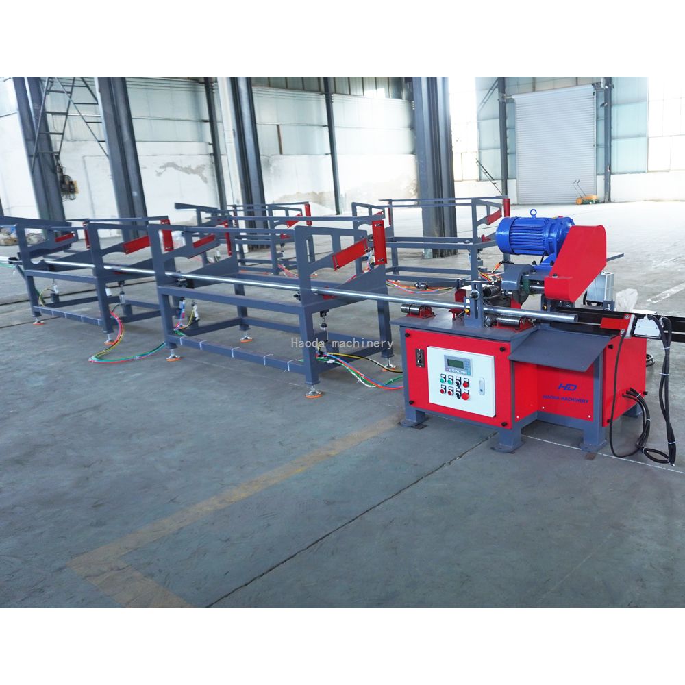 Electric pipe cutting machine