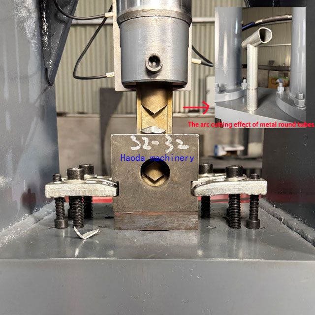 Customizable Hydraulic Punch & Shear: Arc - Cutting for Metal Tubes & Angle Iron Slotting