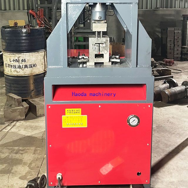 Custom Hydraulic Punching Machine: 3 - Hole Angle Iron Punching in One Operation