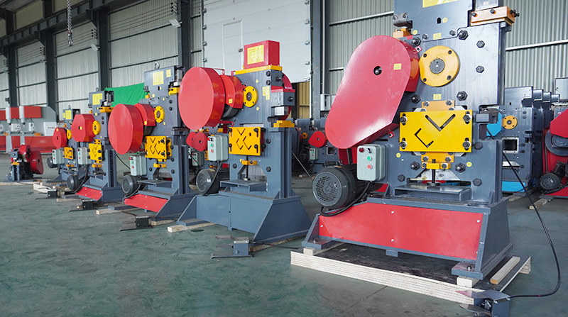 Ensure safe operation of punching and shearing machine