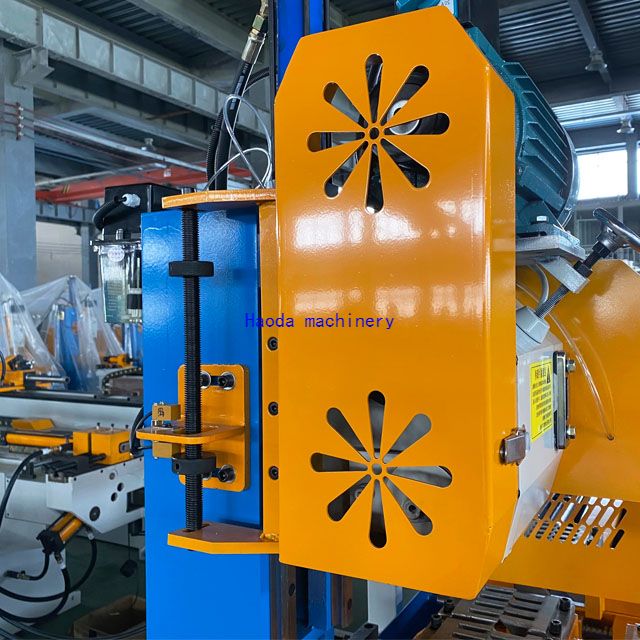 425 CNC Automatic Pipe Cutting Machine