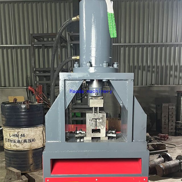 Custom Hydraulic Punching Machine: 3 - Hole Angle Iron Punching in One Operation
